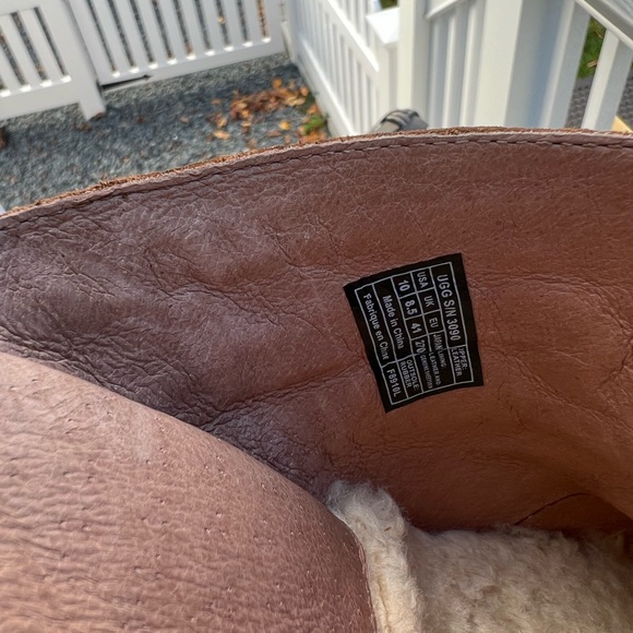 UGG Viveca heeled clog whipstitch leather shearling studded mule/clog Size 10 - Picture 4 of 9